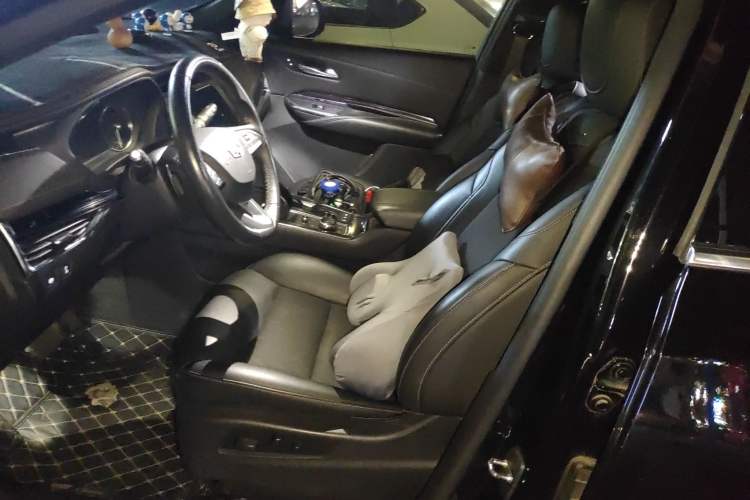 Used Cadillac XT4 2020 Revised Version 28T Two-Wheel Drive Tech Edition Left Front Seat