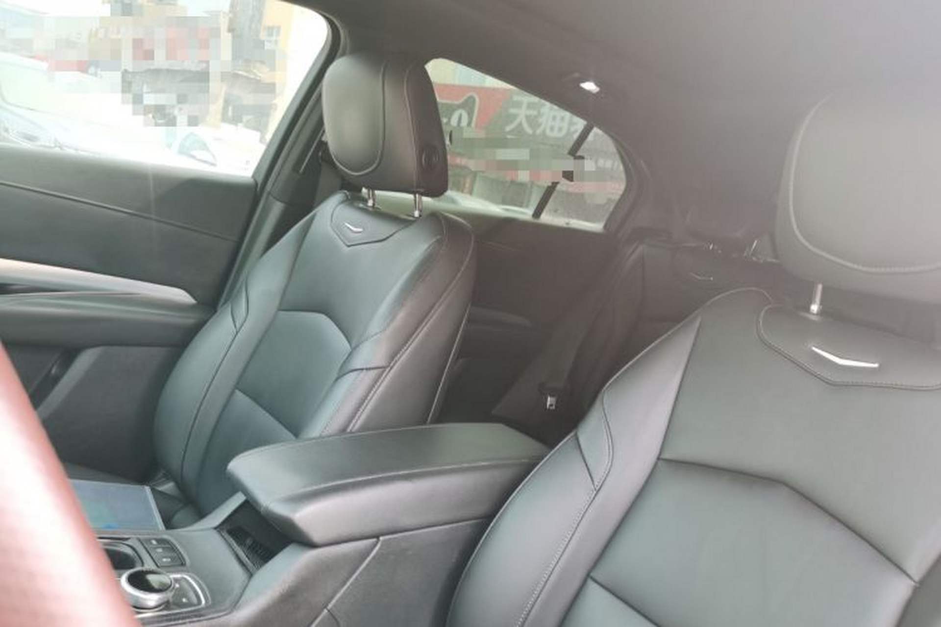 Used Cadillac XT4 2020 Revised Version 28T Two-Wheel Drive Leading Edition Left Front Seat