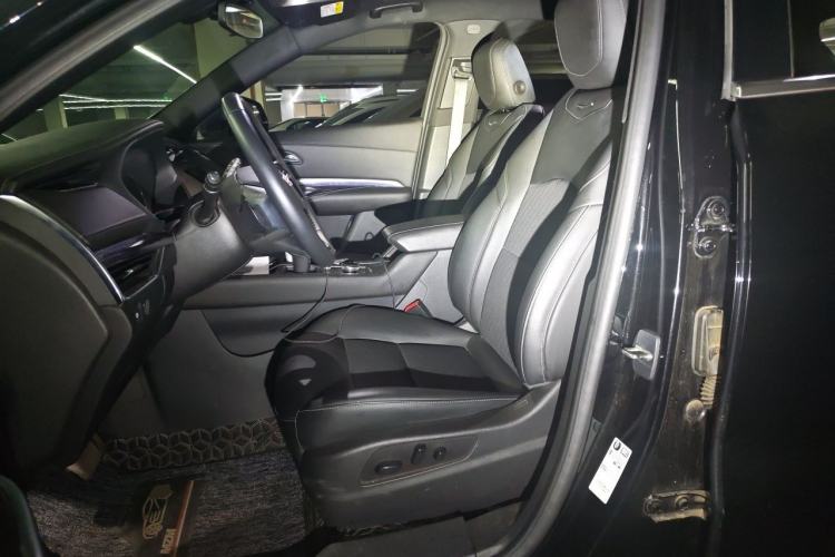 Used Cadillac XT4 2020 Revised Version 28T Two-Wheel Drive Tech Edition Left Front Seat