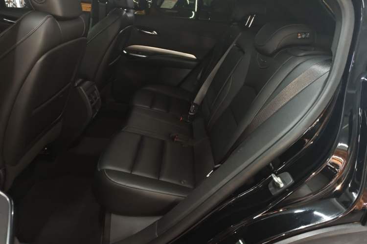 Used Cadillac XT4 2020 28T Two-Wheel-Drive Leading Version Left Rear Seat
