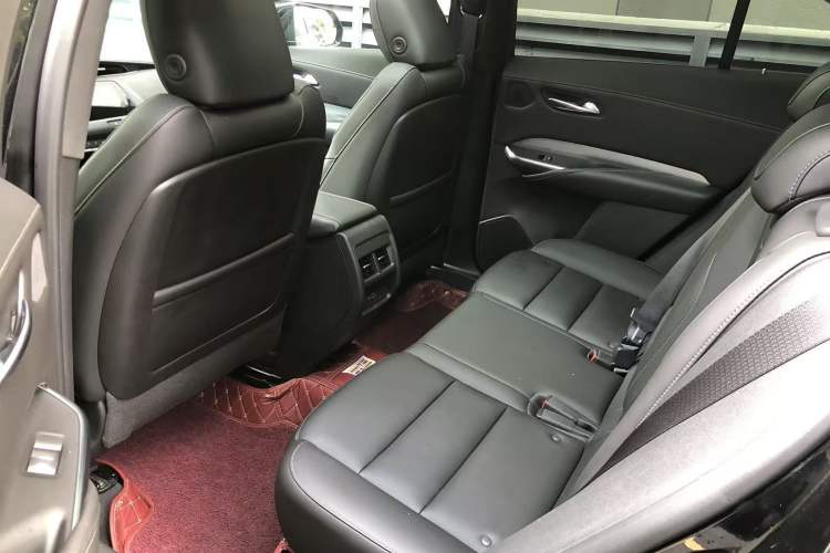 Used Cadillac XT4 2020 Revised Version 28T Two-Wheel Drive Leading Edition Left Rear Seat