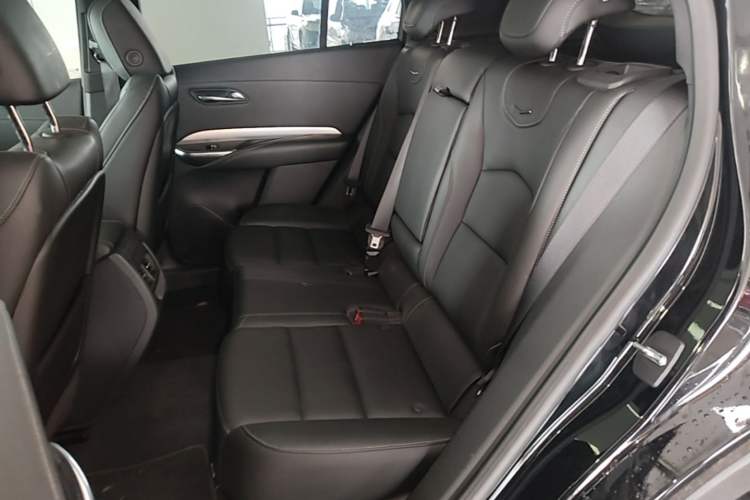 Used Cadillac XT4 2020 Revised Version 28T Two-Wheel Drive Luxury Edition Left Rear Seat