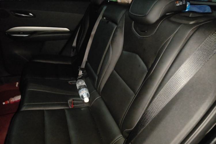 Used Cadillac XT4 2020 28T Two-Wheel-Drive Leading Version Left Rear Seat