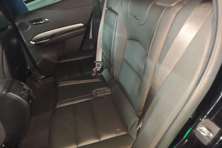 Used Cadillac XT4 2020 28T Two-Wheel-Drive Leading Version Left Rear Seat