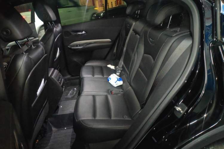 Used Cadillac XT4 2020 Revised Version 28T Two-Wheel Drive Leading Edition Left Rear Seat