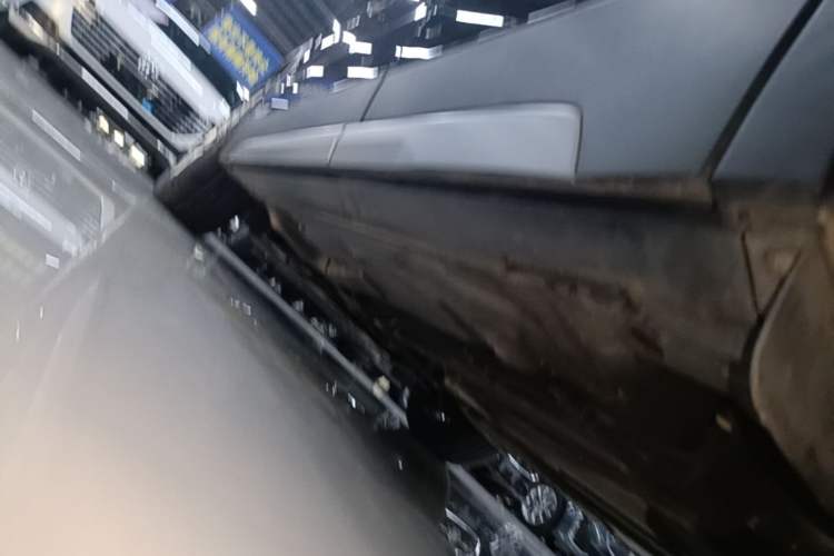 Used Cadillac XT4 2020 Revised Version 28T Two-Wheel Drive Leading Edition Left Side Sill