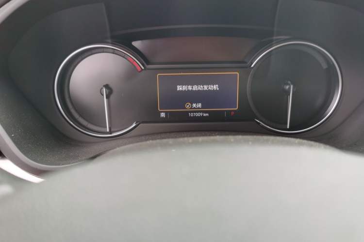 Used Cadillac XT4 2020 28T Two-Wheel-Drive Leading Version Odometer Close Up