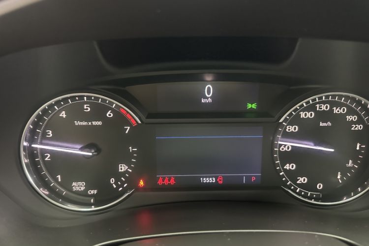 Used Cadillac XT4 2020 Revised Version 28T Two-Wheel Drive Tech Edition Odometer Close Up