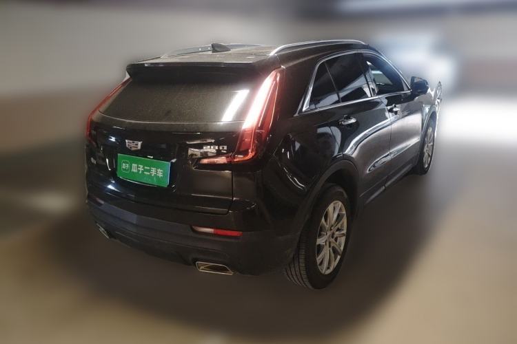 Used Cadillac XT4 2020 Revised Version 28T Two-Wheel Drive Tech Edition Rear Right 45 Deg