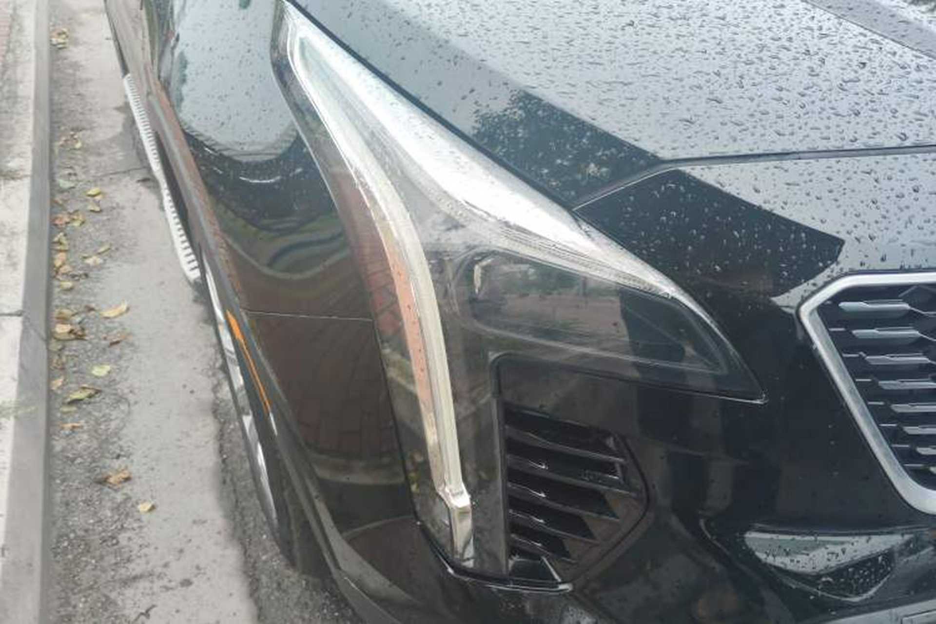 Used Cadillac XT4 2020 Revised Version 28T Two-Wheel Drive Luxury Edition Right Front Headlight