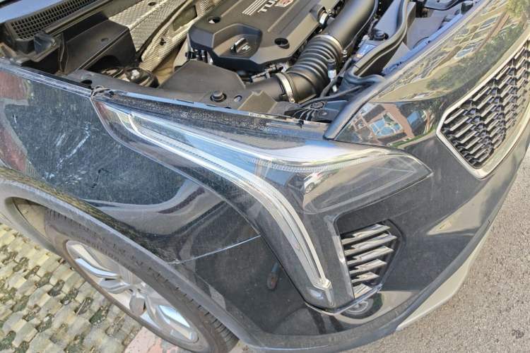 Used Cadillac XT4 2020 Revised Version 28T Two-Wheel Drive Leading Edition Right Front Headlight