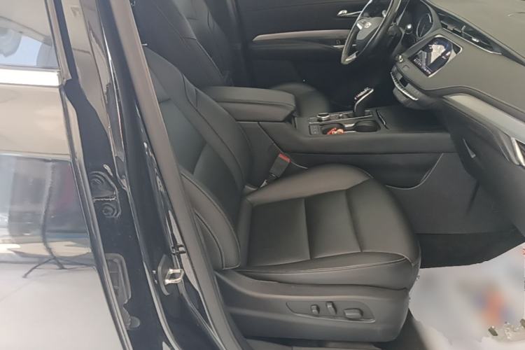 Used Cadillac XT4 2020 28T Two-Wheel-Drive Leading Version Right Front Seat
