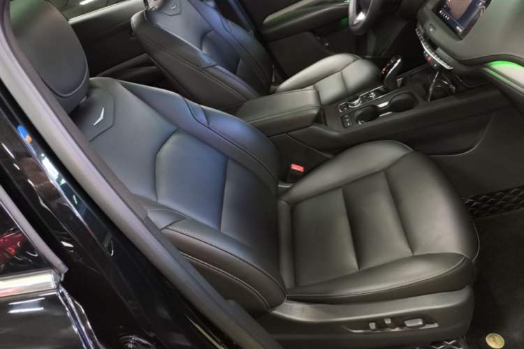 Used Cadillac XT4 2020 Revised Version 28T Two-Wheel Drive Luxury Edition Right Front Seat