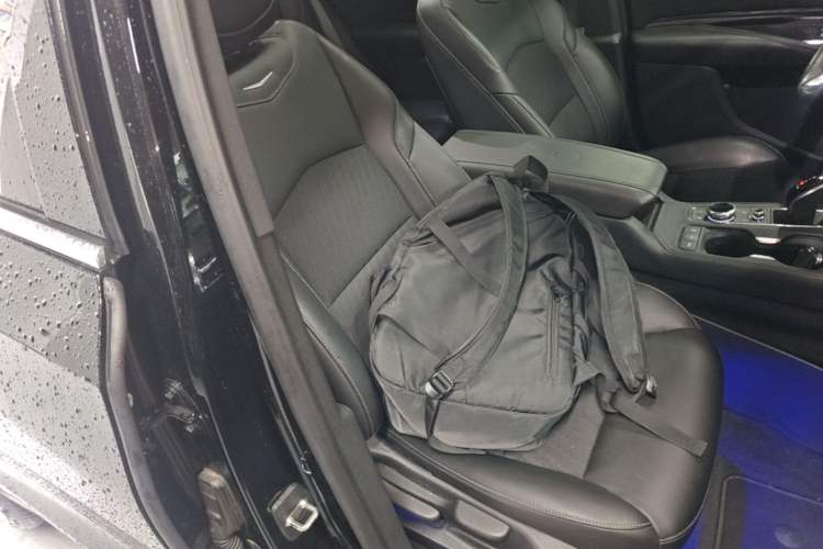 Used Cadillac XT4 2020 Revised Version 28T Two-Wheel Drive Tech Edition Right Front Seat