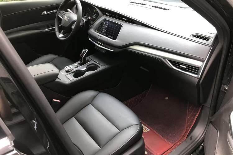 Used Cadillac XT4 2020 Revised Version 28T Two-Wheel Drive Leading Edition Right Front Seat