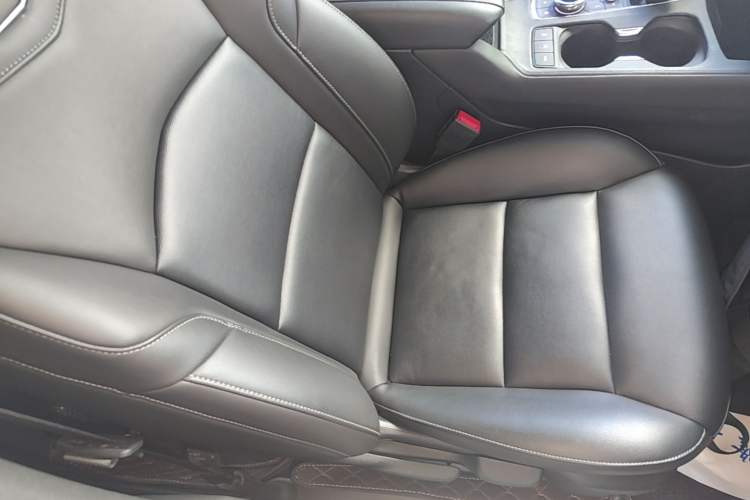 Used Cadillac XT4 2020 Revised Version 28T Two-Wheel Drive Tech Edition Right Front Seat