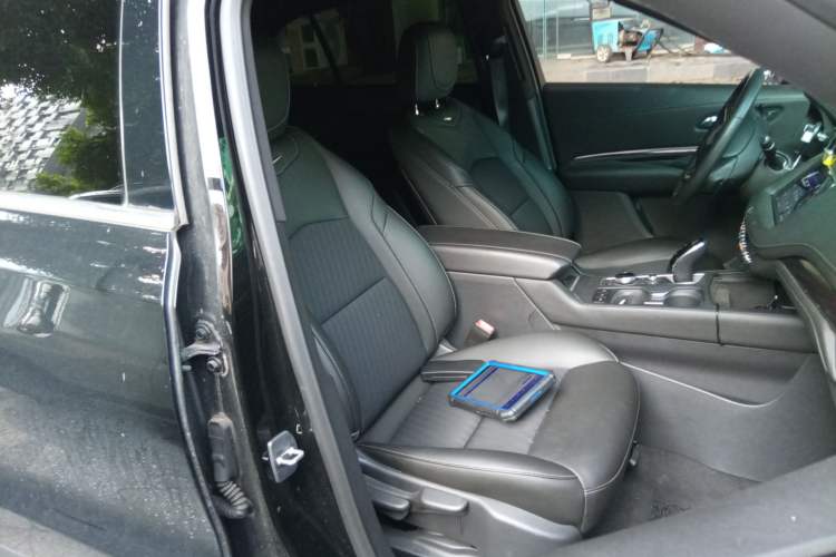 Used Cadillac XT4 2020 Revised Version 28T Two-Wheel Drive Tech Edition Right Front Seat