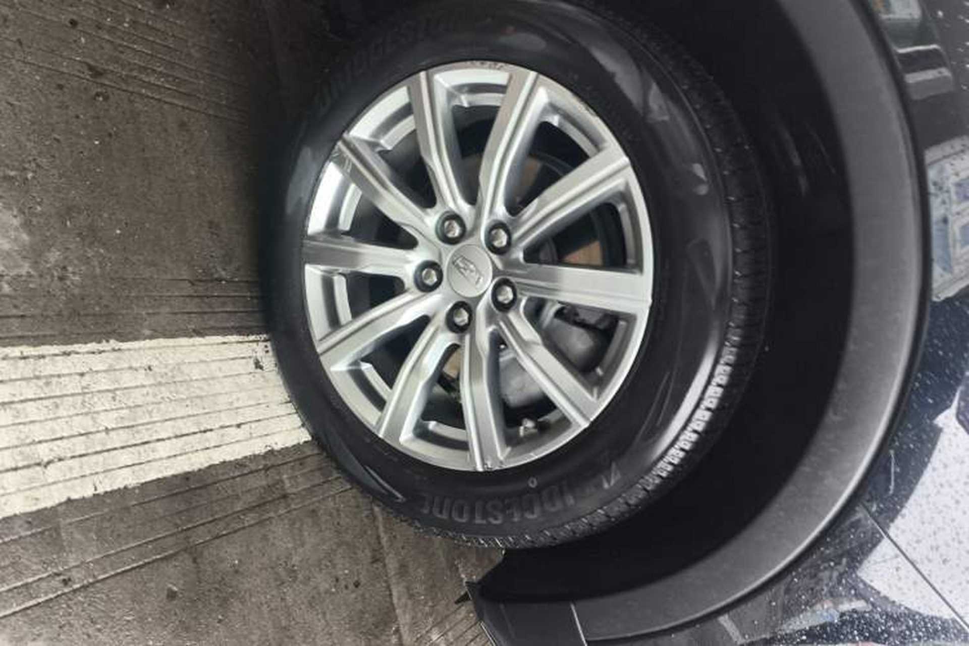 Used Cadillac XT4 2020 Revised Version 28T Two-Wheel Drive Leading Edition Right Front Wheel Hub