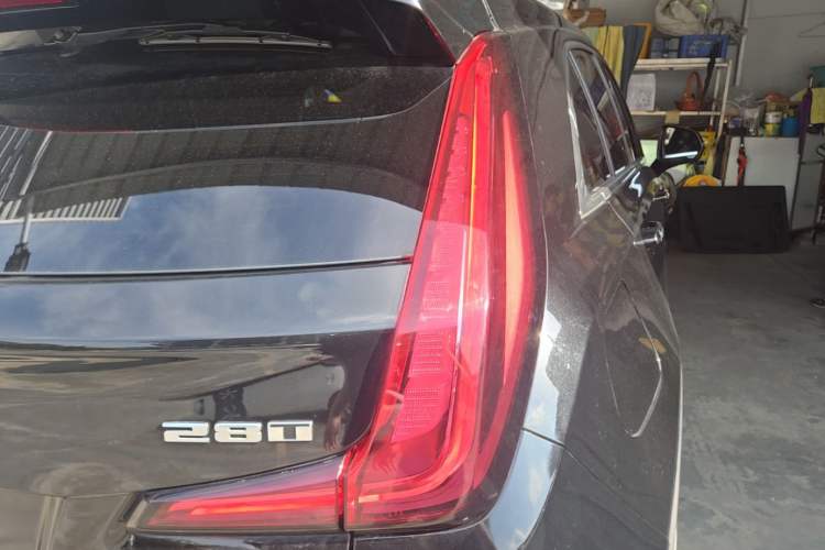 Used Cadillac XT4 2020 28T Two-Wheel-Drive Leading Version Right Rear Taillight