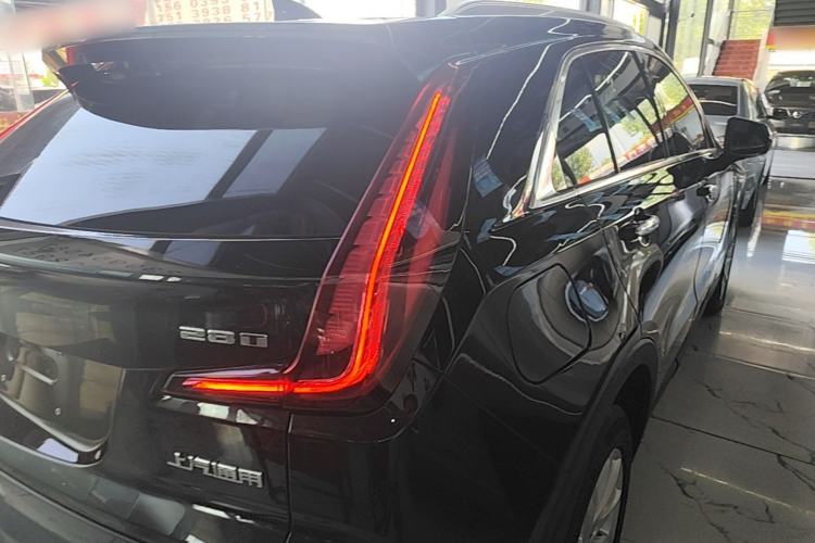 Used Cadillac XT4 2020 Revised Version 28T Two-Wheel Drive Tech Edition Right Rear Taillight