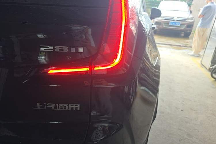 Used Cadillac XT4 2020 Revised Version 28T Two-Wheel Drive Tech Edition Right Rear Taillight