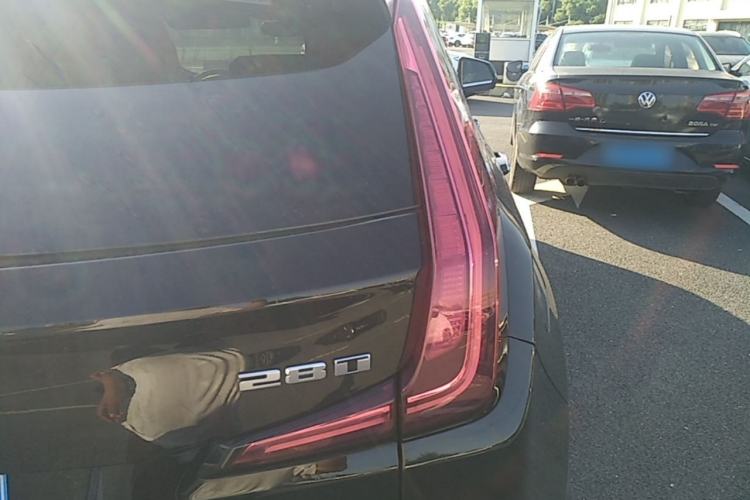 Used Cadillac XT4 2020 28T Two-Wheel-Drive Leading Version Right Rear Taillight