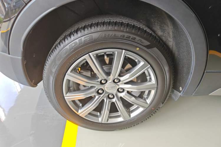 Used Cadillac XT4 2020 Revised Version 28T Two-Wheel Drive Leading Edition Right Rear Wheel Hub