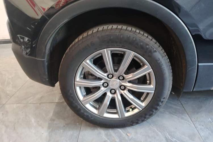 Used Cadillac XT4 2020 Revised Version 28T Two-Wheel Drive Luxury Edition Right Rear Wheel Hub