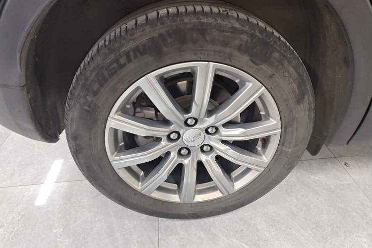 Used Cadillac XT4 2020 Revised Version 28T Two-Wheel Drive Leading Edition Right Rear Wheel Hub