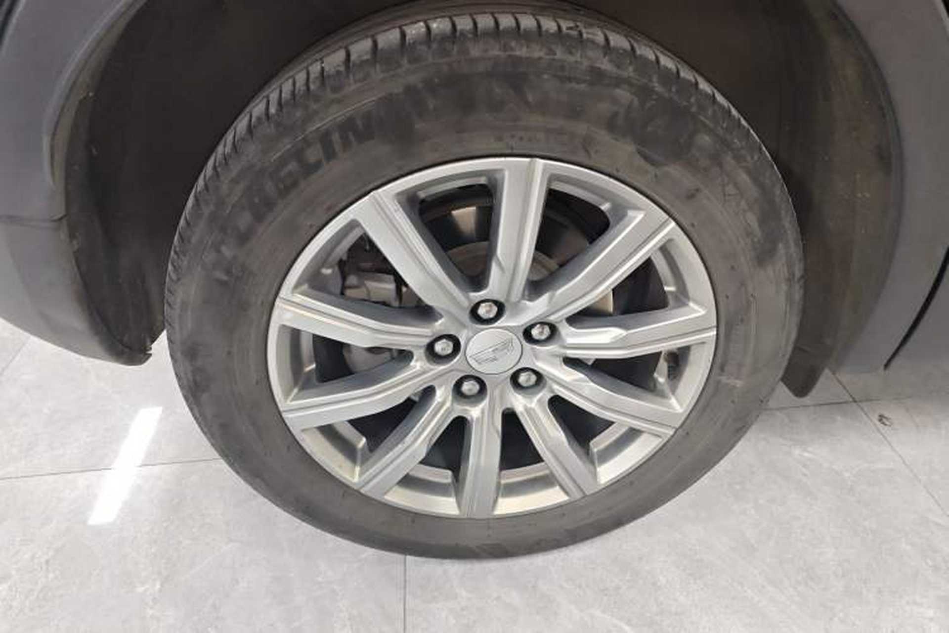 Used Cadillac XT4 2020 Revised Version 28T Two-Wheel Drive Leading Edition Right Rear Wheel Hub