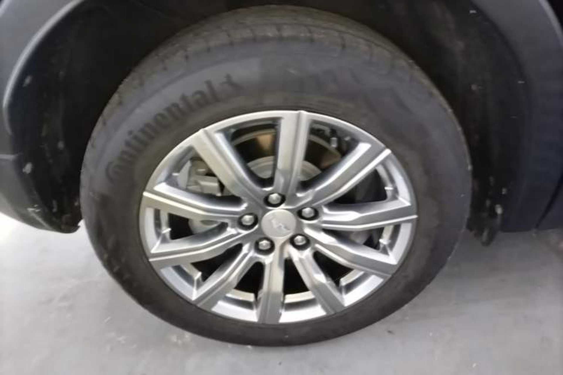 Used Cadillac XT4 2020 28T Two-Wheel-Drive Leading Version Right Rear Wheel Hub