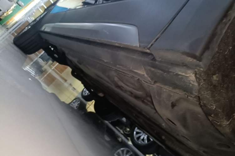 Used Cadillac XT4 2020 Revised Version 28T Two-Wheel Drive Leading Edition Right Side Sill