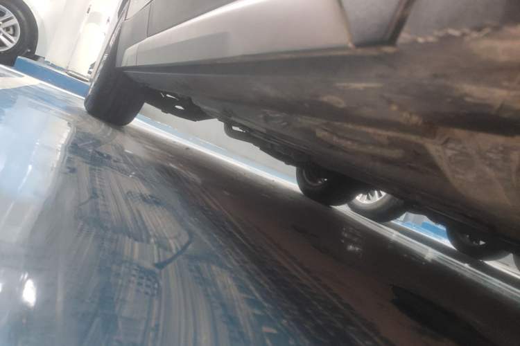 Used Cadillac XT4 2020 Revised Version 28T Two-Wheel Drive Leading Edition Right Side Sill