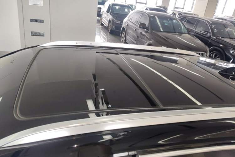 Used Cadillac XT4 2020 Revised Version 28T Two-Wheel Drive Luxury Edition Roof