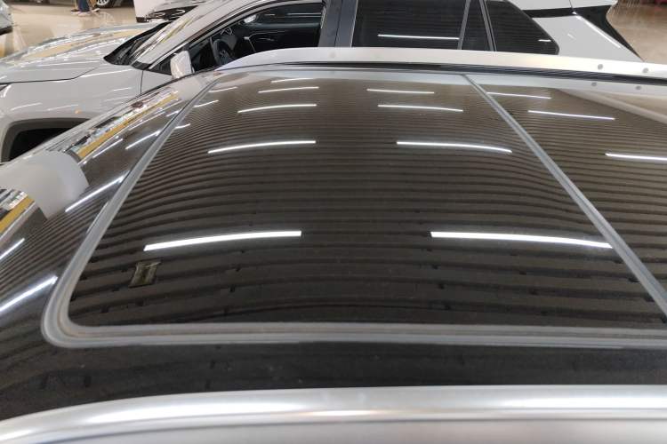 Used Cadillac XT4 2020 Revised Version 28T Two-Wheel Drive Luxury Edition Roof