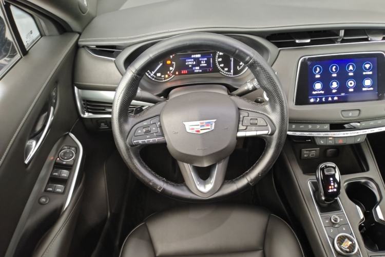 Used Cadillac XT4 2020 Revised Version 28T Two-Wheel Drive Leading Edition Steering Wheel