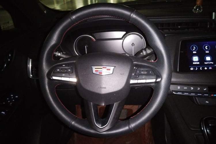 Used Cadillac XT4 2020 Revised Version 28T Two-Wheel Drive Tech Edition Steering Wheel