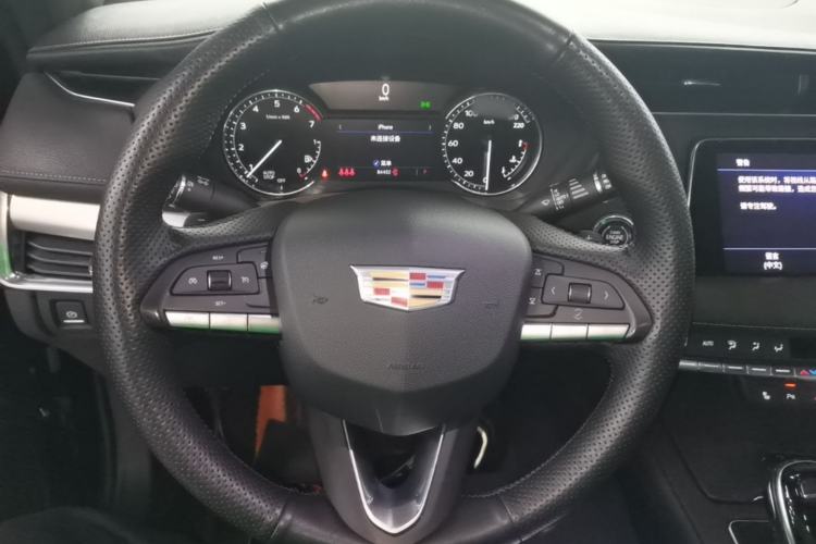 Used Cadillac XT4 2020 Revised Version 28T Two-Wheel Drive Luxury Edition Steering Wheel