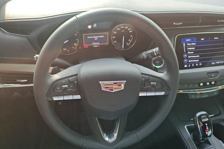 Used Cadillac XT4 2020 Revised Version 28T Two-Wheel Drive Leading Edition Steering Wheel