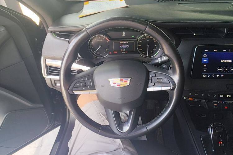 Used Cadillac XT4 2020 Revised Version 28T Two-Wheel Drive Tech Edition Steering Wheel