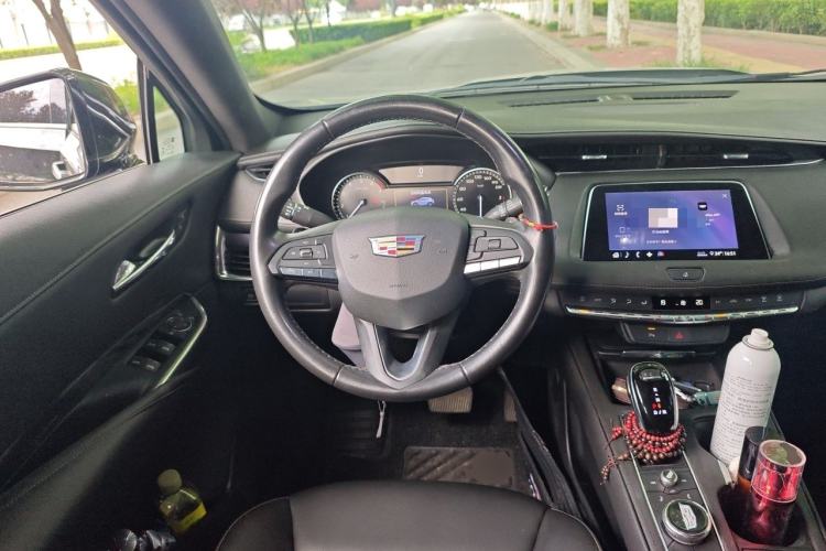 Used Cadillac XT4 2020 28T Two-Wheel Drive Tech Version Steering Wheel