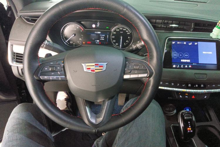 Used Cadillac XT4 2020 Revised Version 28T Two-Wheel Drive Leading Edition Steering Wheel