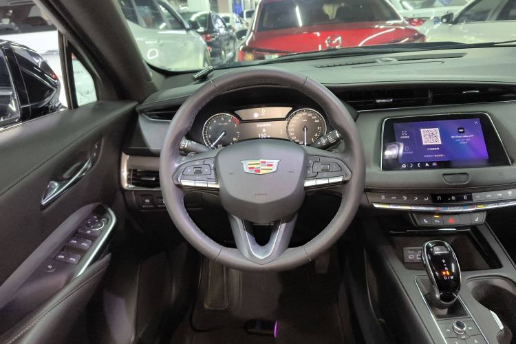 Used Cadillac XT4 2020 28T Two-Wheel-Drive Leading Version Steering Wheel