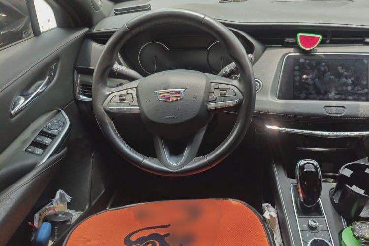 Used Cadillac XT4 2020 28T Two-Wheel-Drive Leading Version Steering Wheel