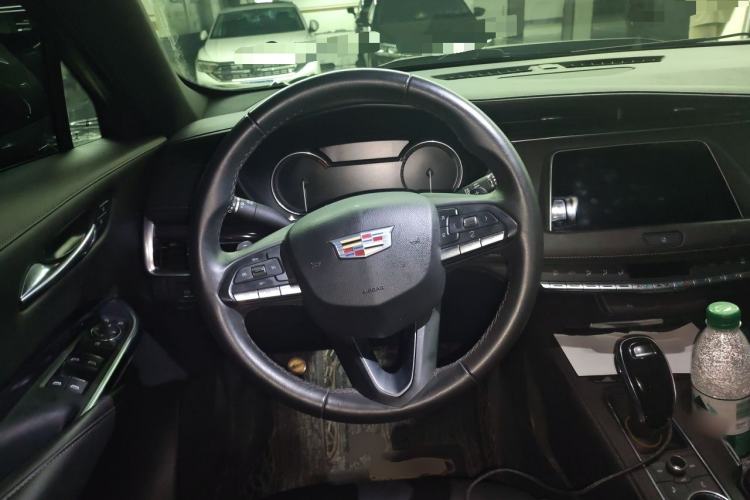 Used Cadillac XT4 2020 Revised Version 28T Two-Wheel Drive Tech Edition Steering Wheel