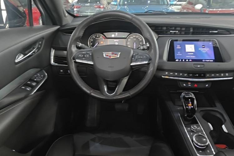 Used Cadillac XT4 2020 Revised Version 28T Two-Wheel Drive Leading Edition Steering Wheel