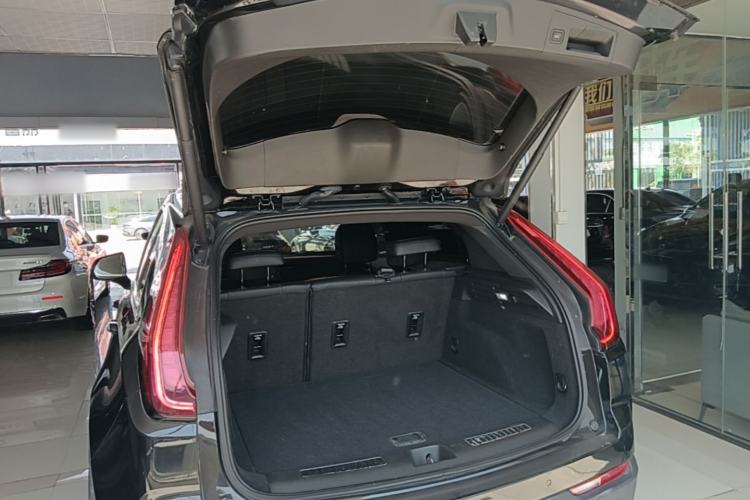 Used Cadillac XT4 2020 28T Two-Wheel-Drive Leading Version Trunk