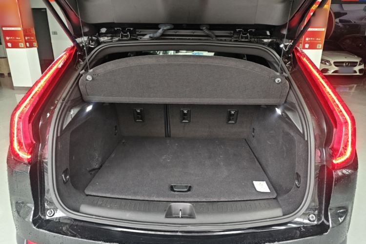 Used Cadillac XT4 2020 Revised Version 28T Two-Wheel Drive Tech Edition Trunk