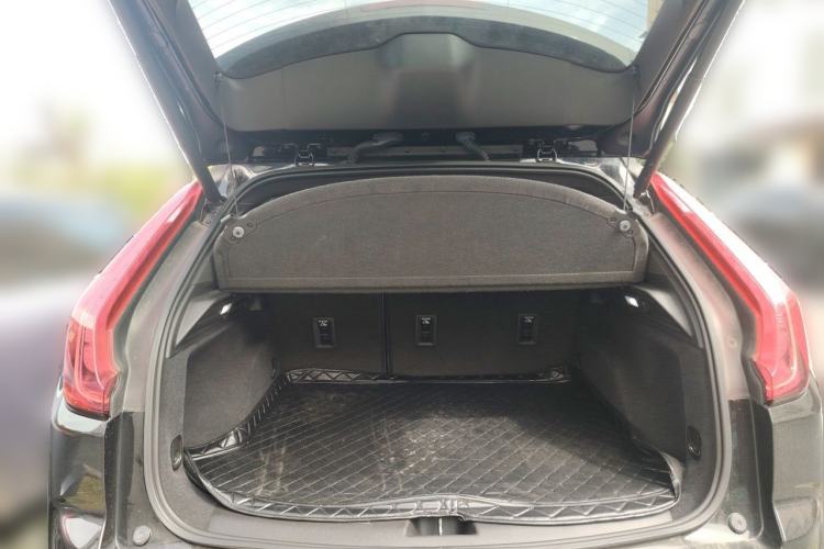 Used Cadillac XT4 2020 28T Two-Wheel-Drive Leading Version Trunk