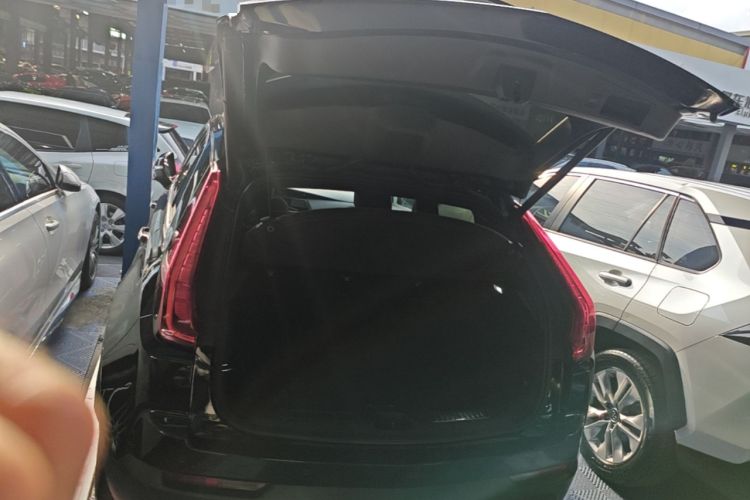 Used Cadillac XT4 2020 Revised Version 28T Two-Wheel Drive Leading Edition Trunk